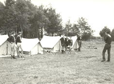 Nástup vede Tiki, já u stanu vpravo <br>(1968) | Osobní archiv P. Vylety